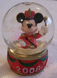 Mickey Mouse Christmas Snow Globe
