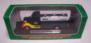 2000 Hess Miniature Truck 2000 hess miniature truck 2000 Hess Miniature Truck 00hessmini 300x142