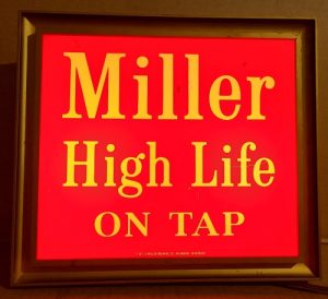 Miller High Life Beer Light miller high life beer light Miller High Life Beer Light millerhighlifeontaplight1972 300x274