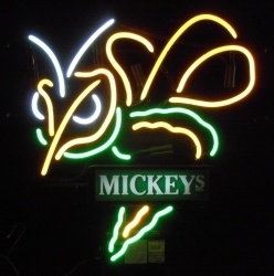 [object object] My Beer Sign Collection &#8211; Not for sale but can be bought&#8230; mickeyshornetpanel
